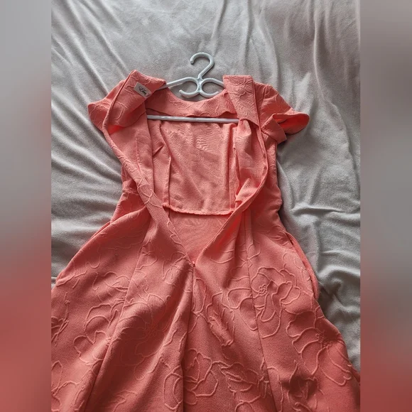 Elegant Coral Floral Dress with side pockets Size Zero - Picture 5 of 8